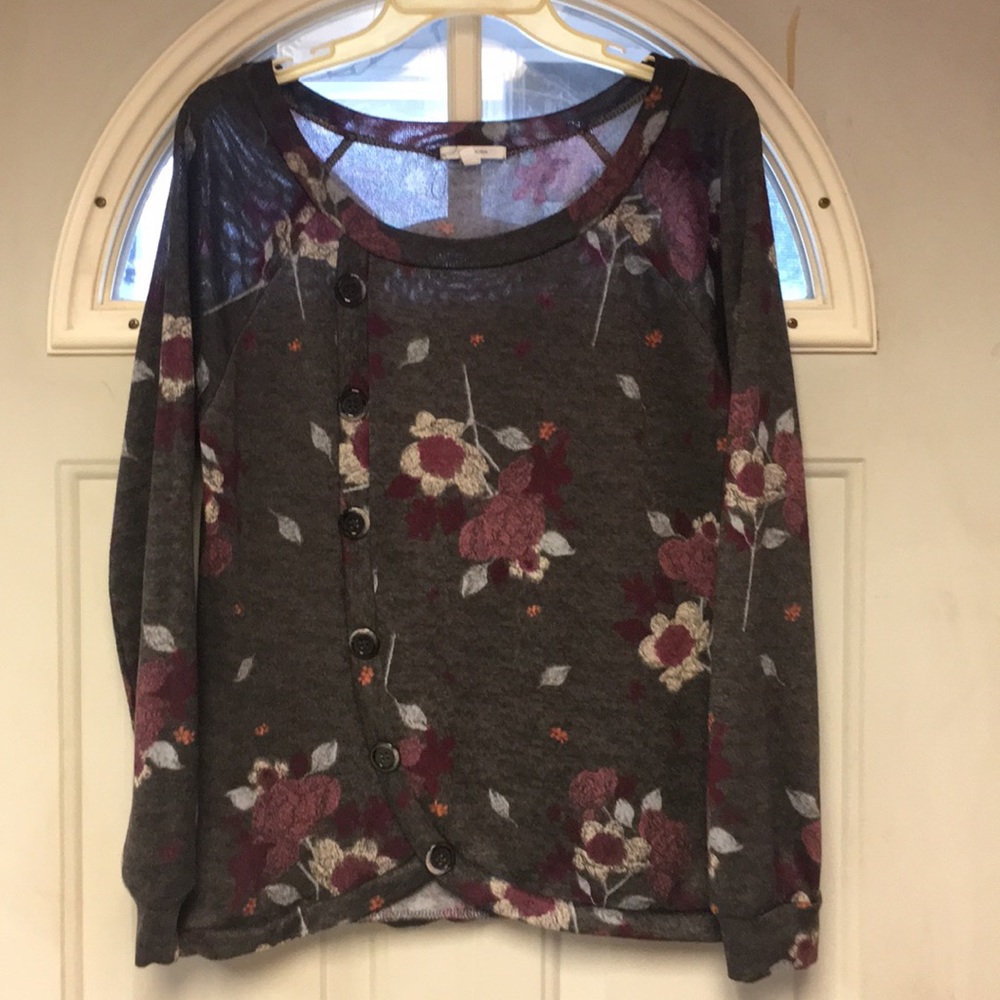 Black floral top